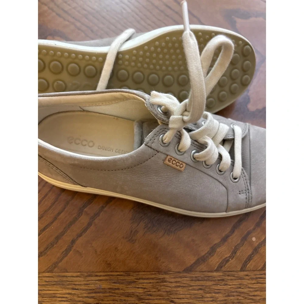 ECCO Soft 7 Warm Grey Nubuck Leather Low Top Sneakers Womens 6 EU 37 A1218